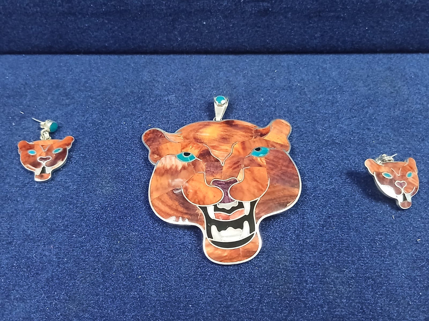 Jaguar Pendant & Earring Set